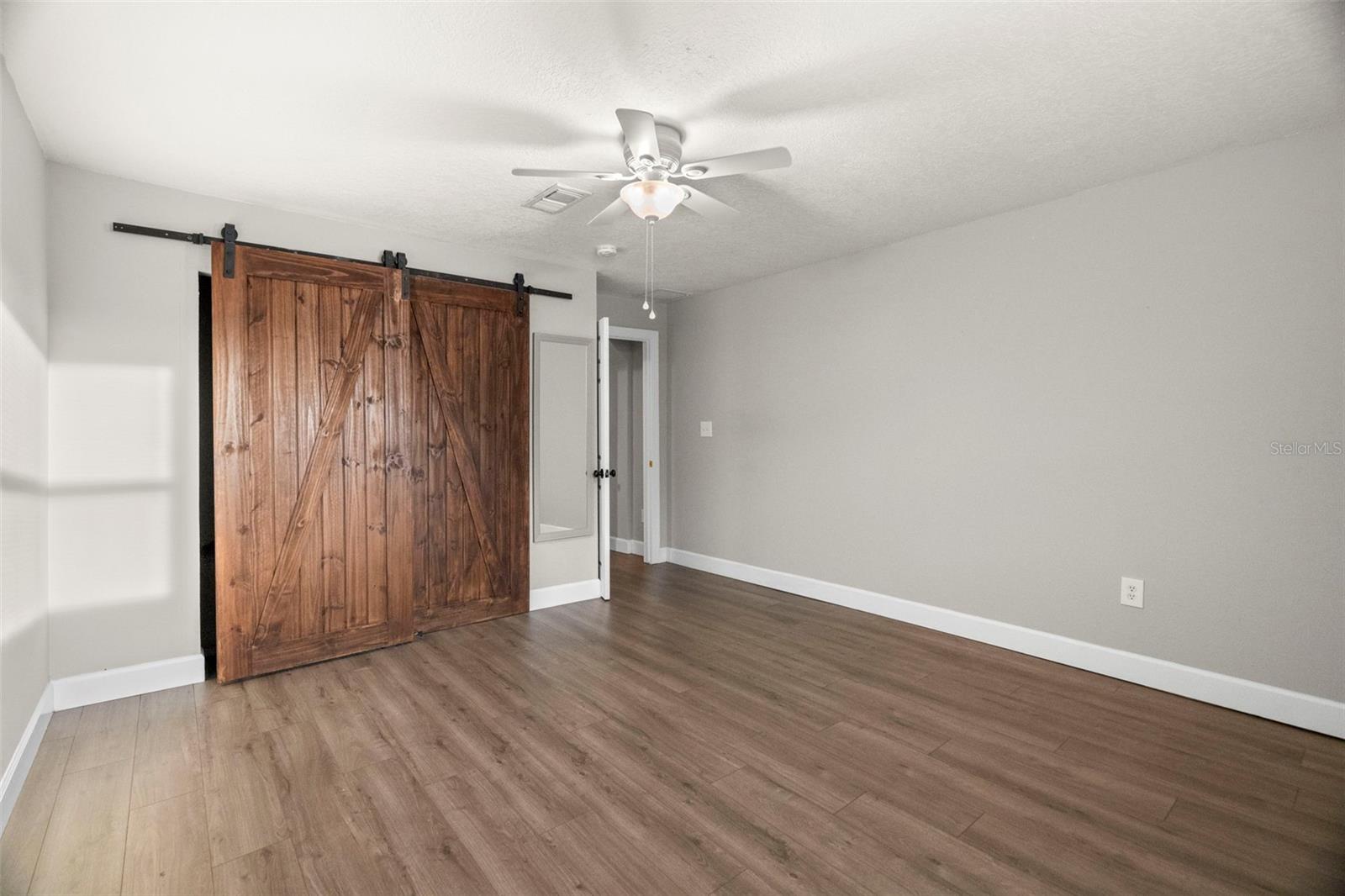 RIDGE PARK ESTATE - Residential