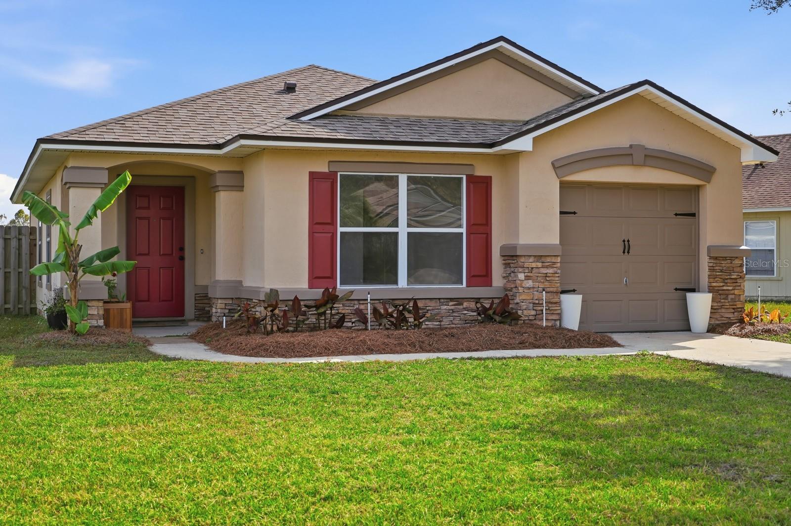 SAMARA LAKES - Residential