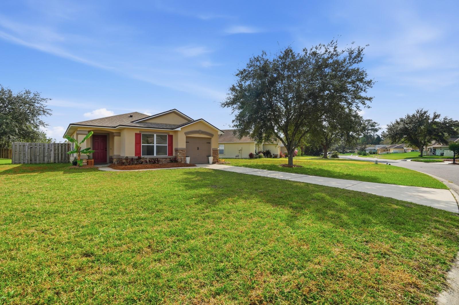 SAMARA LAKES - Residential