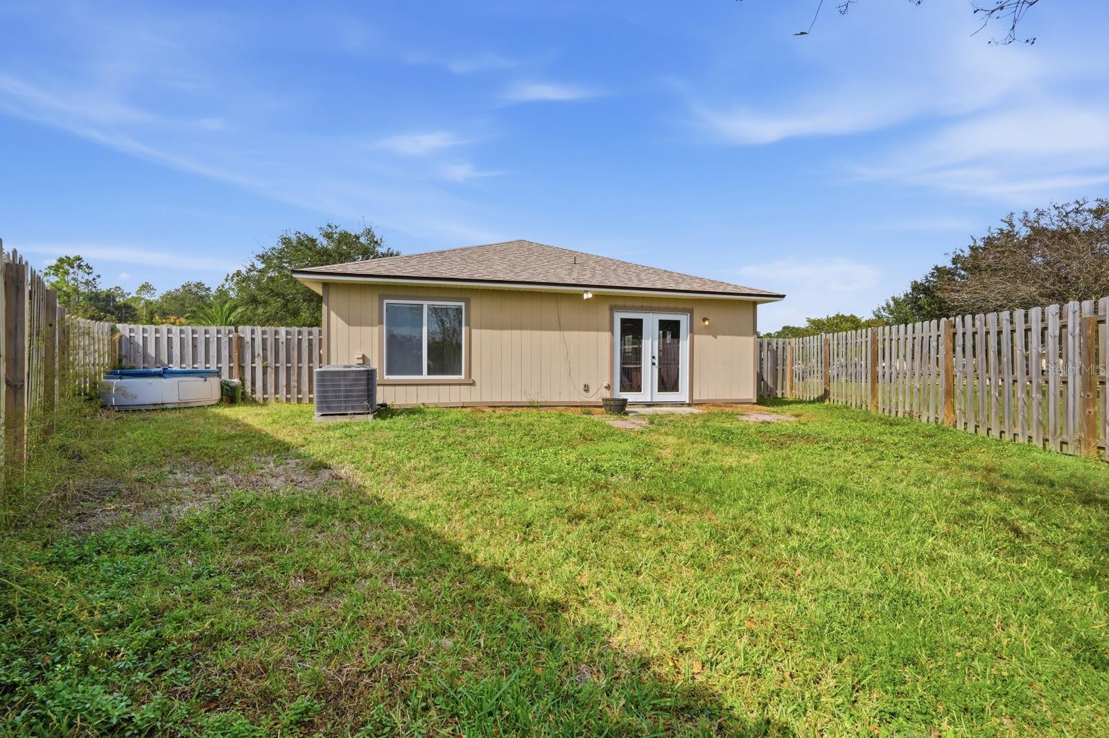 SAMARA LAKES - Residential