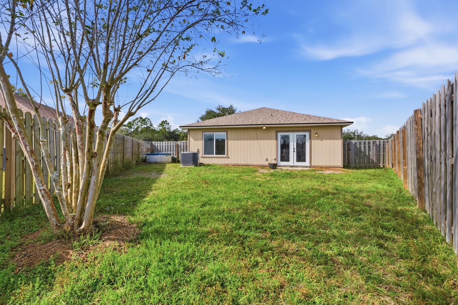 SAMARA LAKES - Residential