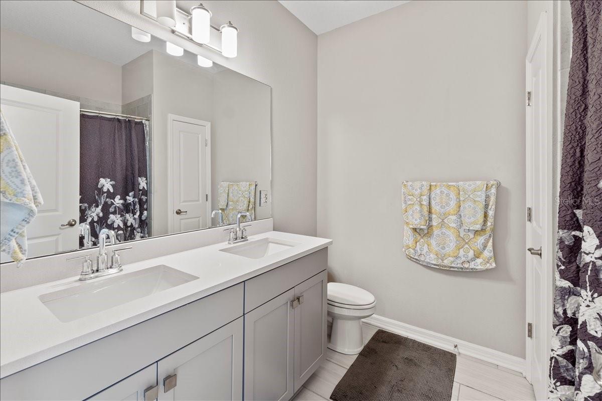 VENICE WOODLANDS PH 1 - Residential