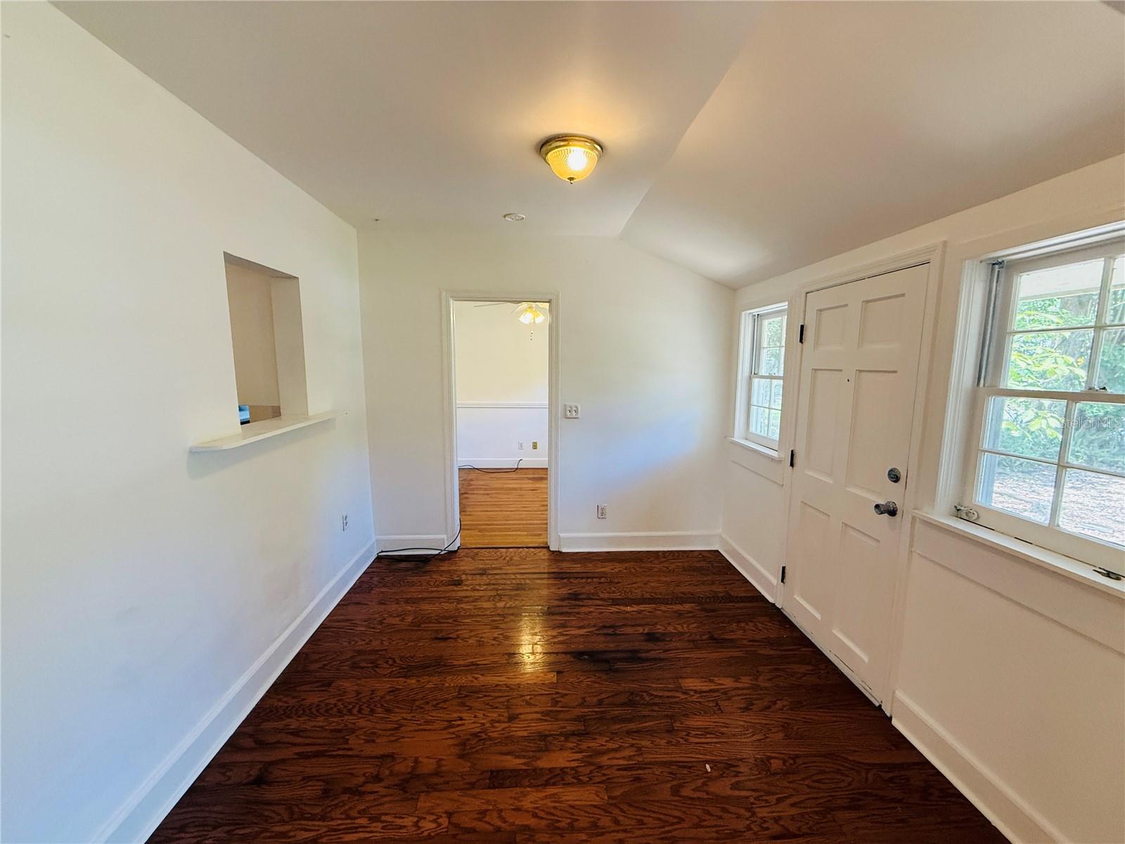 745 NE 10TH AVENUE