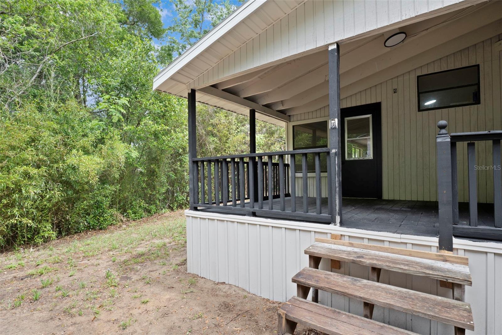 PINE LAKE - Residential