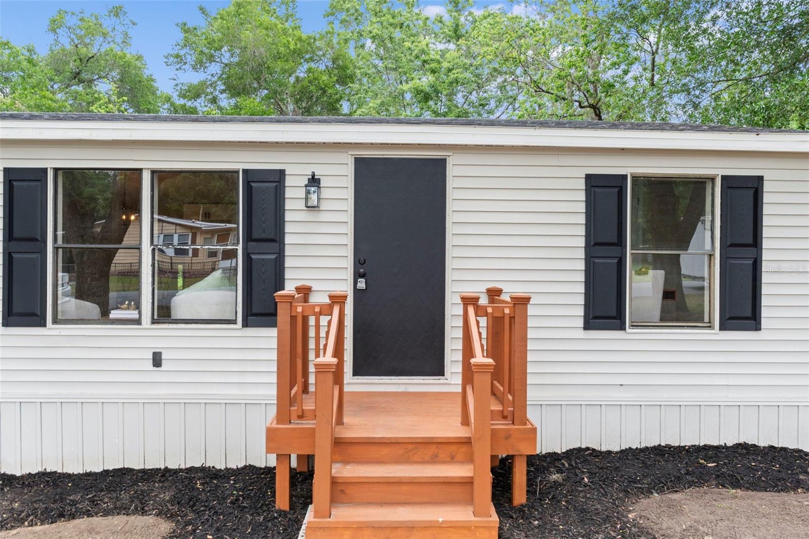 PINE LAKE - Residential