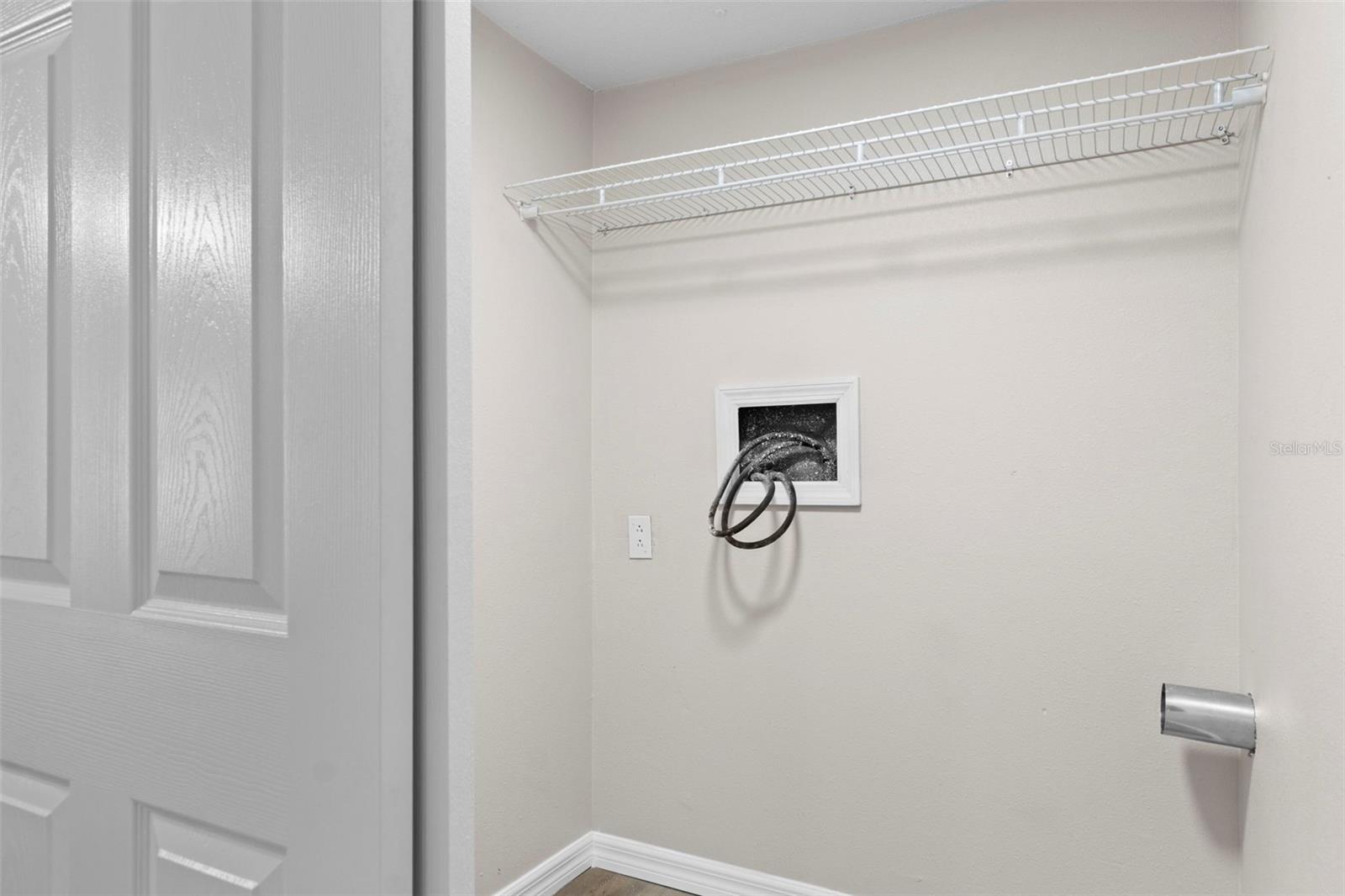 PINE LAKE - Residential