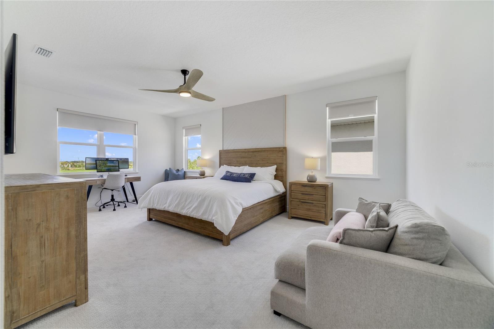 LAUREL POINTE PH 1 - Residential