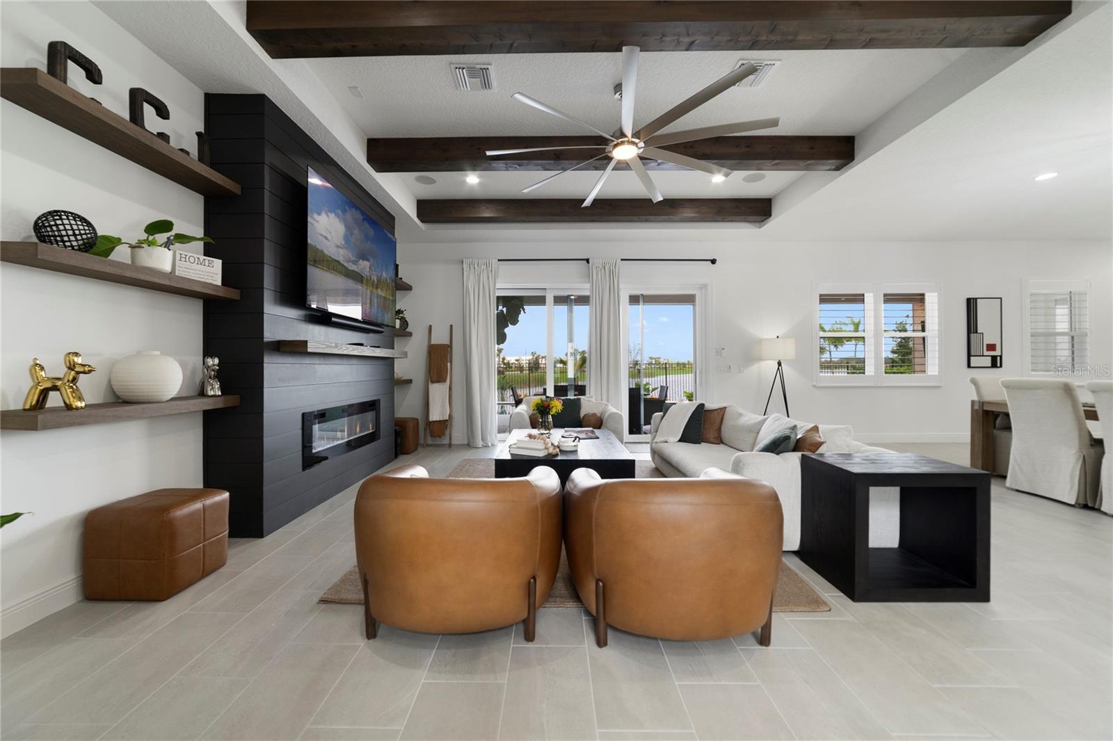 LAUREL POINTE PH 1 - Residential