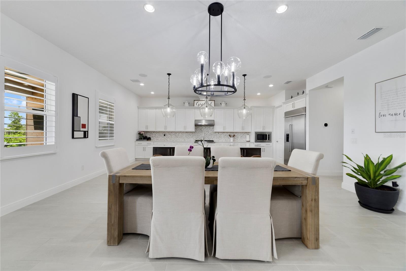 LAUREL POINTE PH 1 - Residential