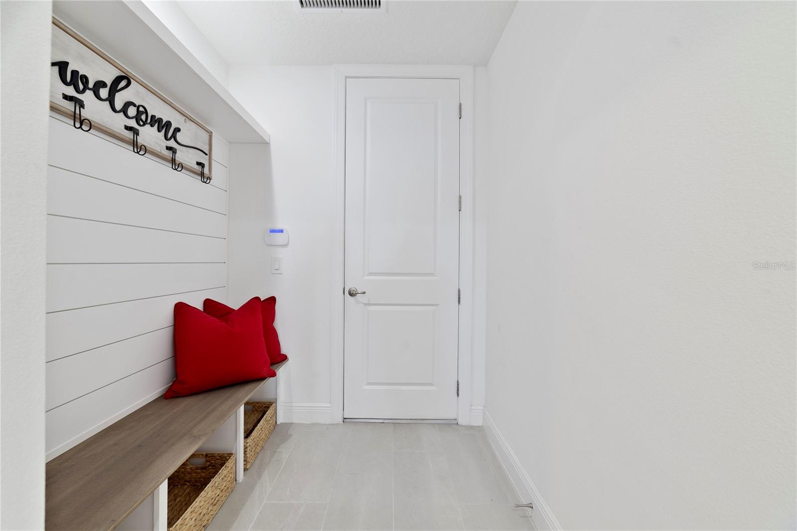 LAUREL POINTE PH 1 - Residential