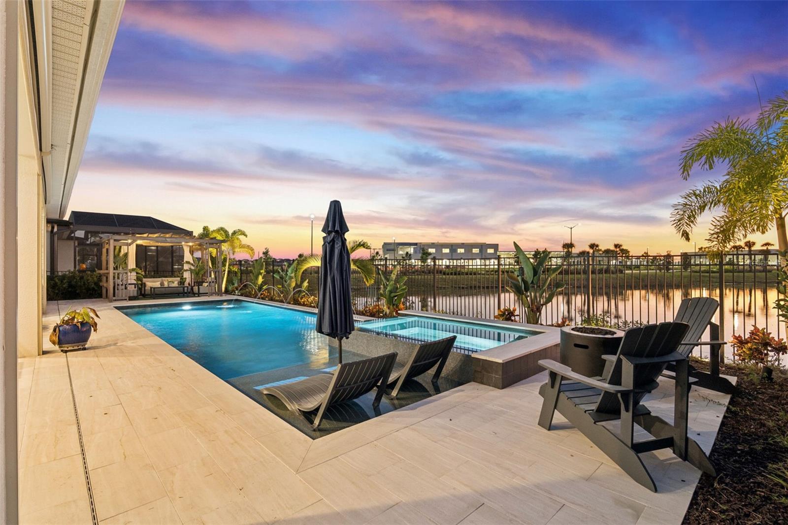 LAUREL POINTE PH 1 - Residential