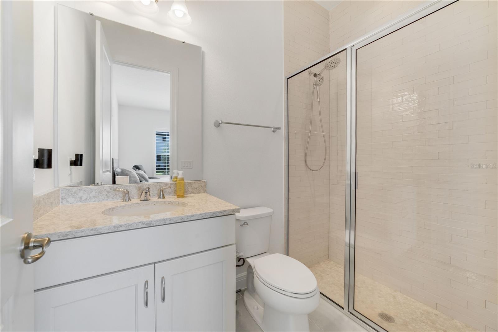 LAUREL POINTE PH 1 - Residential