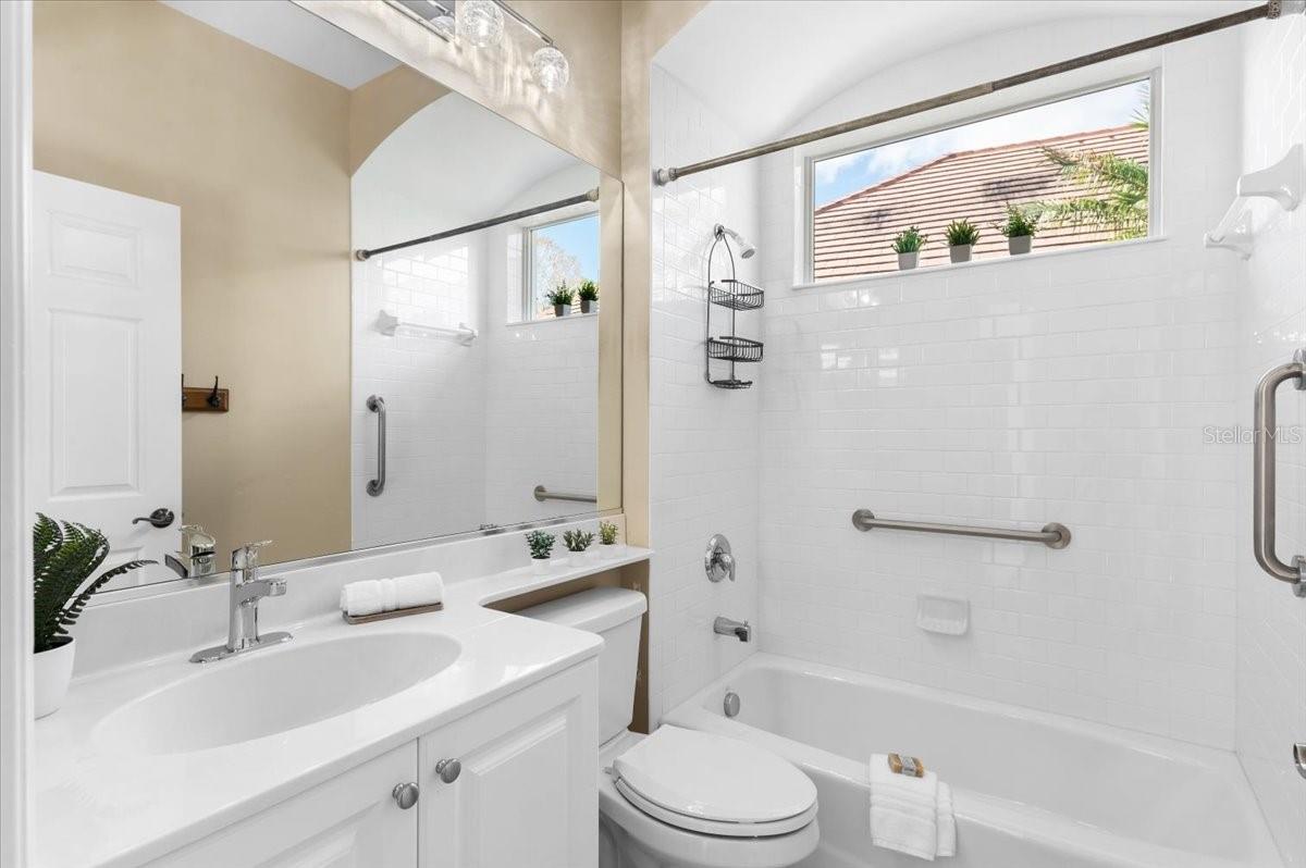 LAKEWOOD RANCH COUNTRY CLUB VILLAGE - Residential