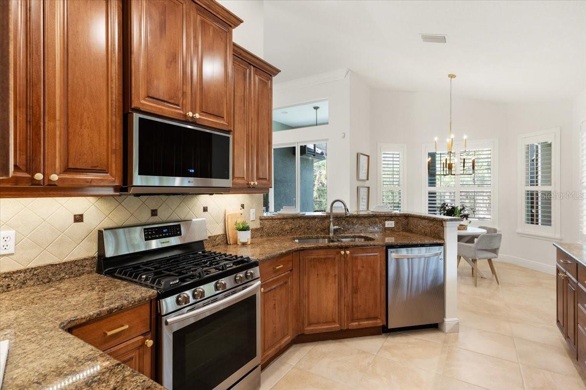 LAKEWOOD RANCH COUNTRY CLUB VILLAGE - Residential