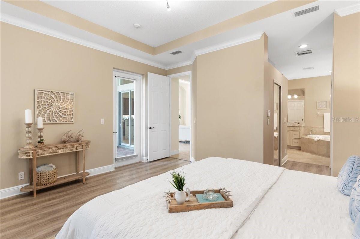 LAKEWOOD RANCH COUNTRY CLUB VILLAGE - Residential