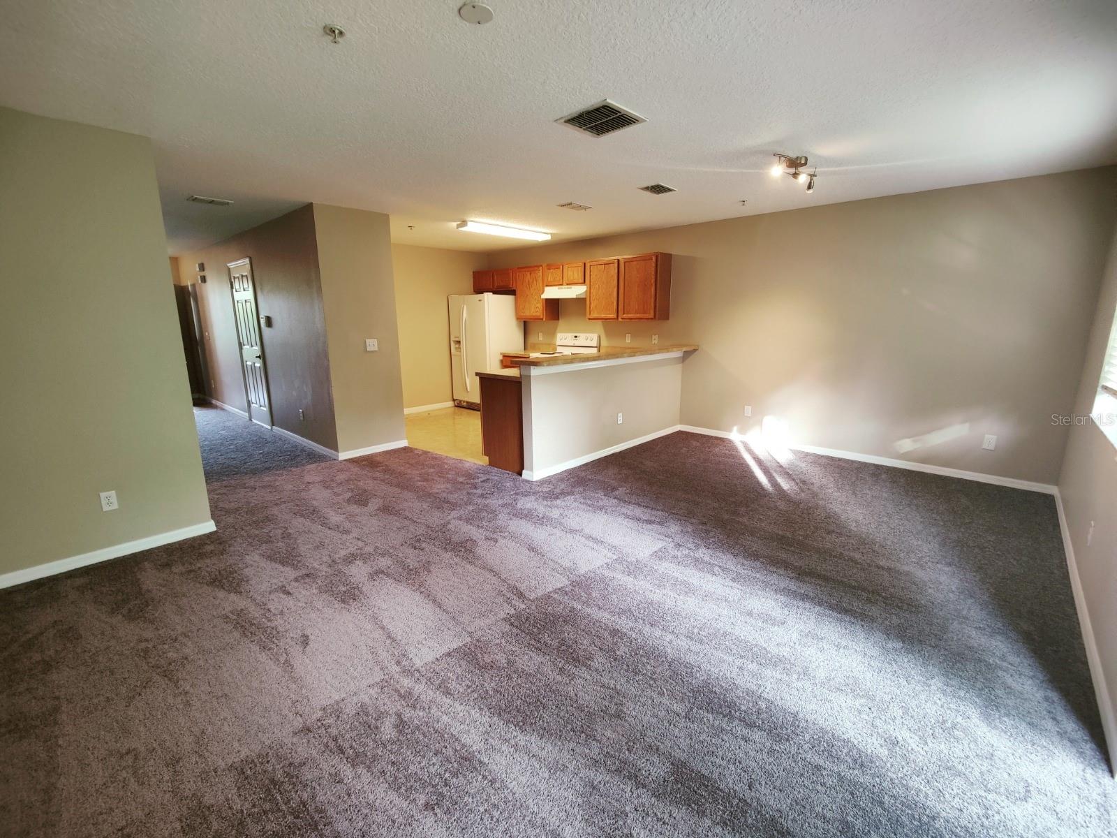 LYNWOOD/SOUTHMEADOW PH 03 - Residential Lease