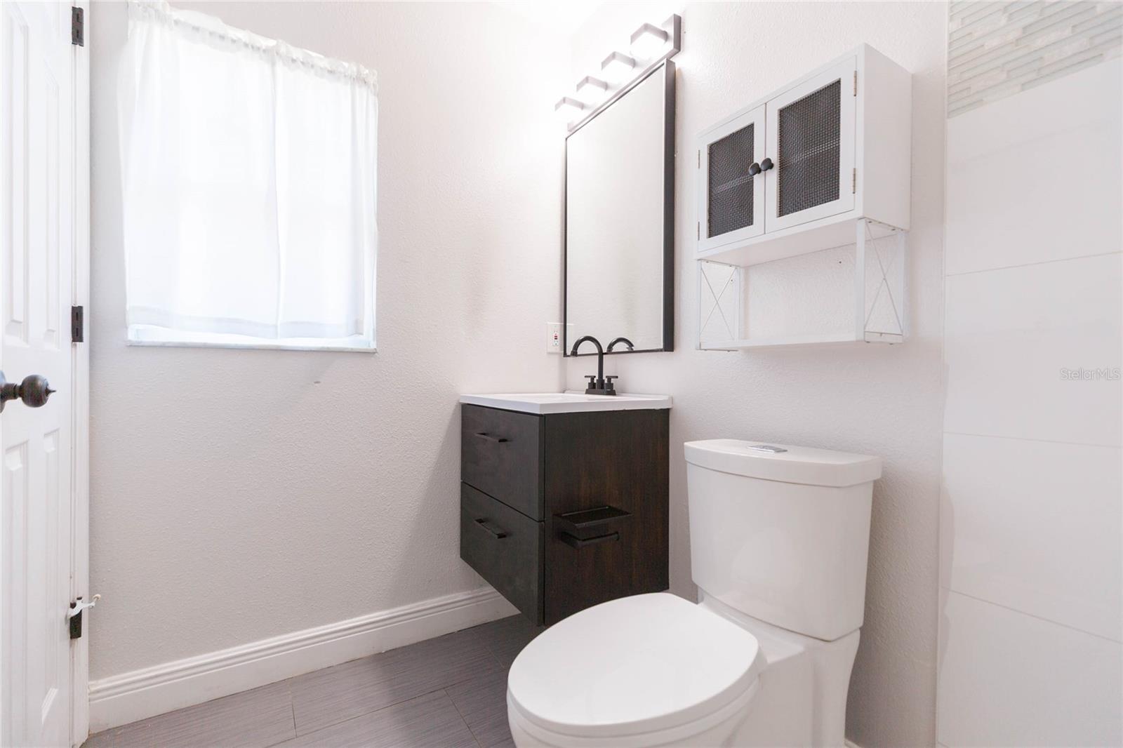 WOODBERY ESTATES - Residential Lease