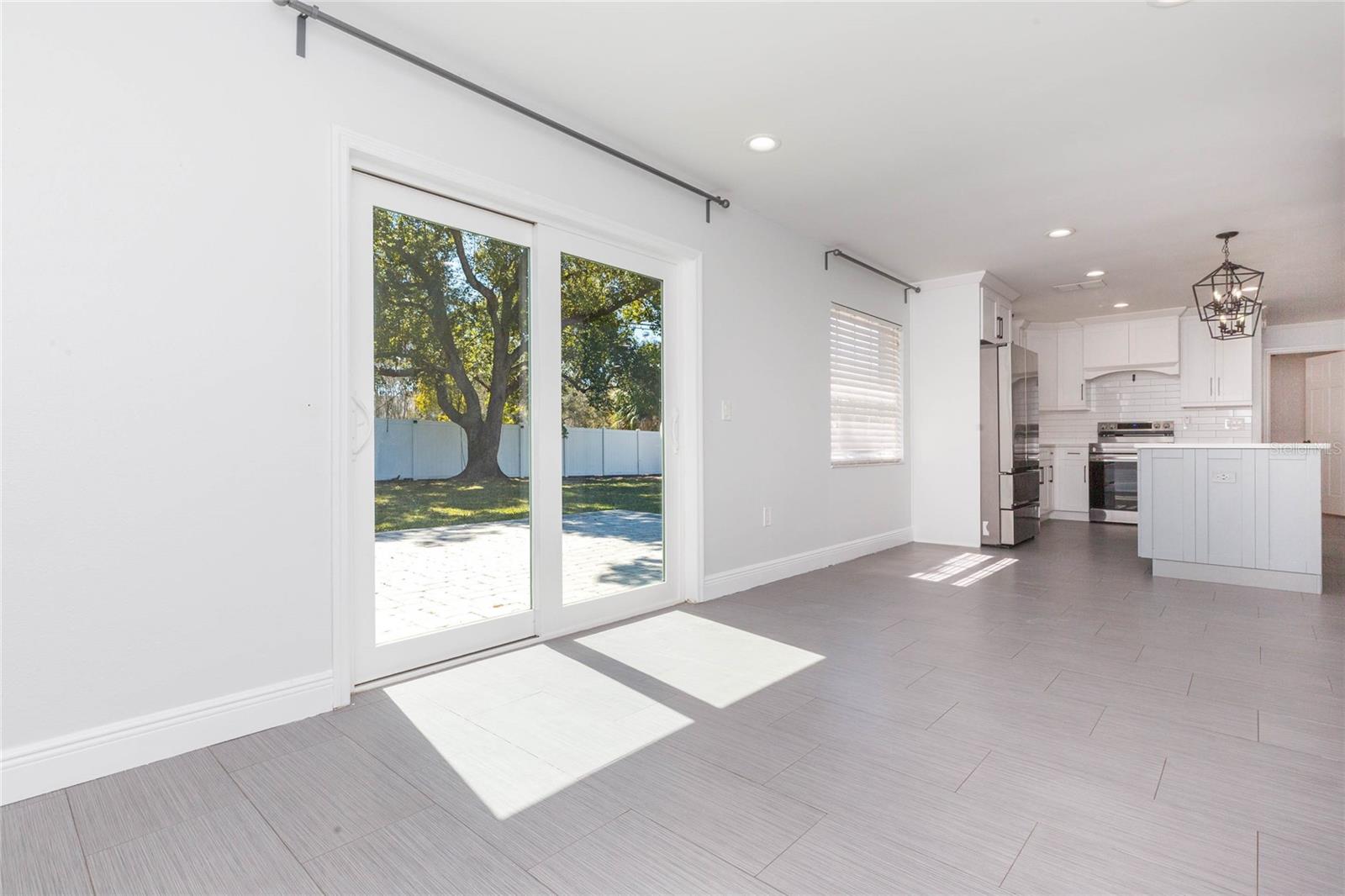 WOODBERY ESTATES - Residential Lease