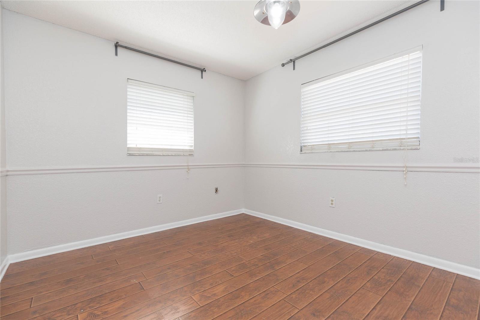 WOODBERY ESTATES - Residential Lease