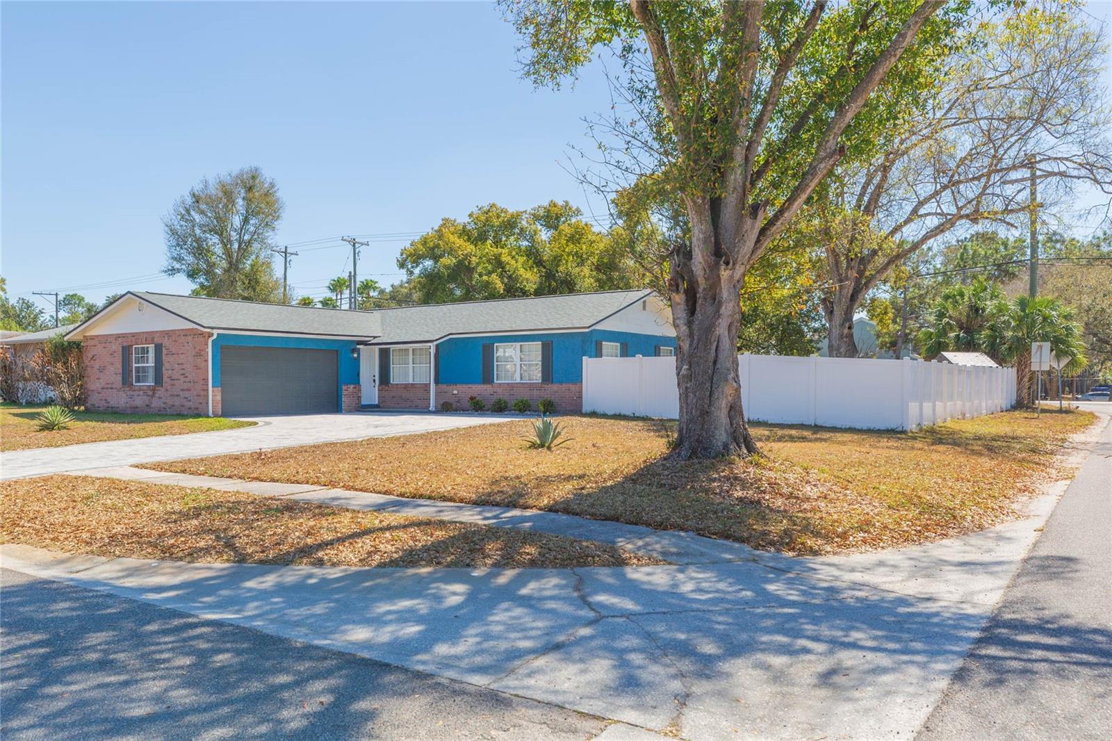 WOODBERY ESTATES - Residential Lease