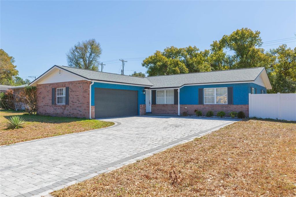 Photo of 2307 Lincoln Court, Brandon, FL 33510 (MLS # TB8481630)