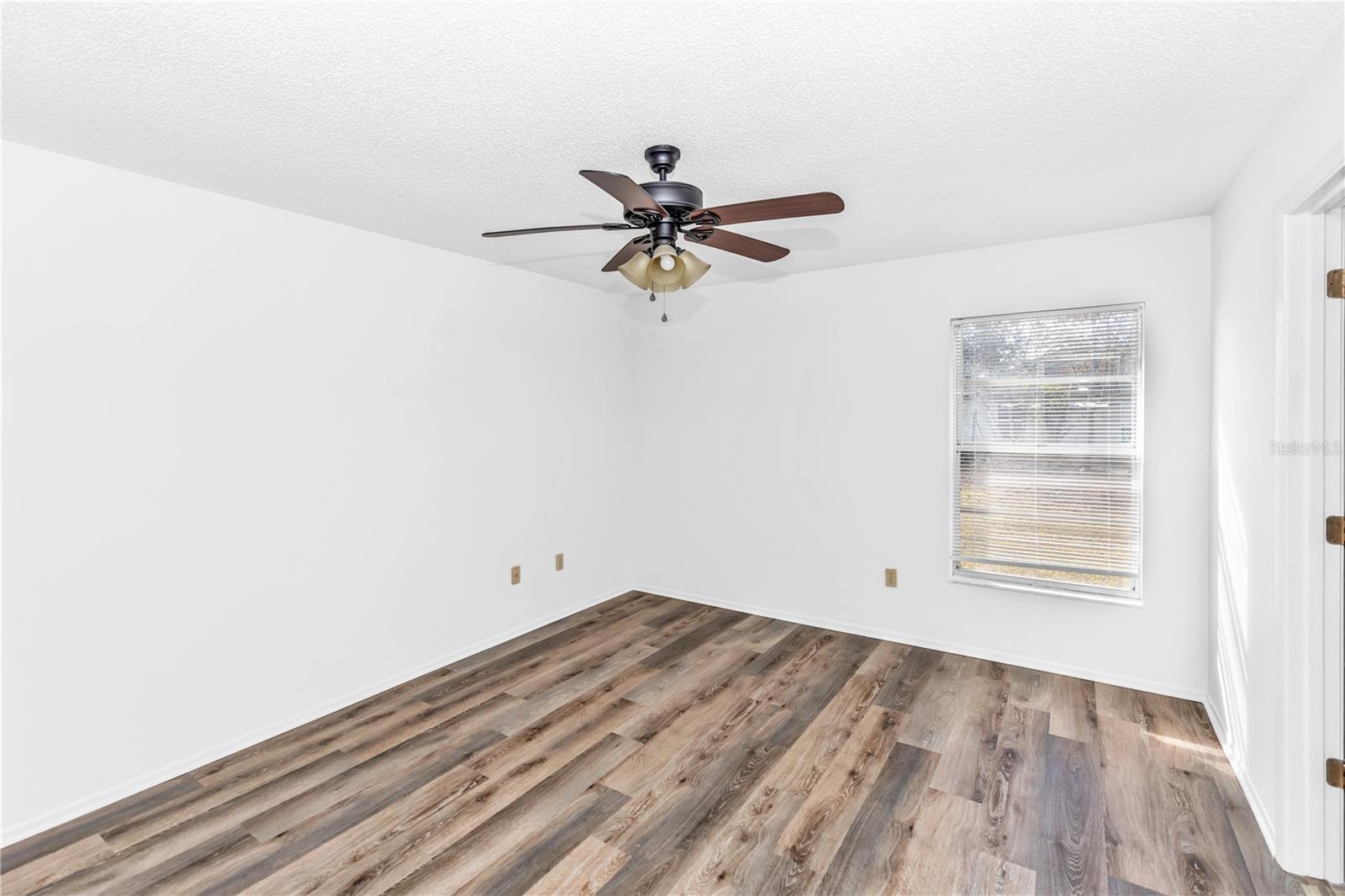 DELTONA LAKES UNIT 32 - Residential