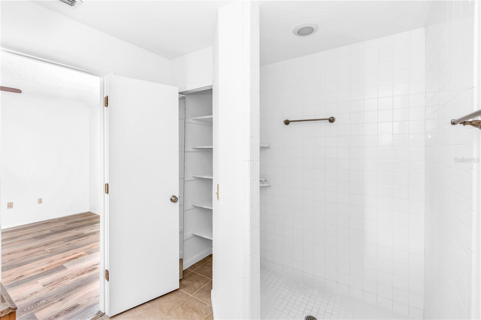 DELTONA LAKES UNIT 32 - Residential