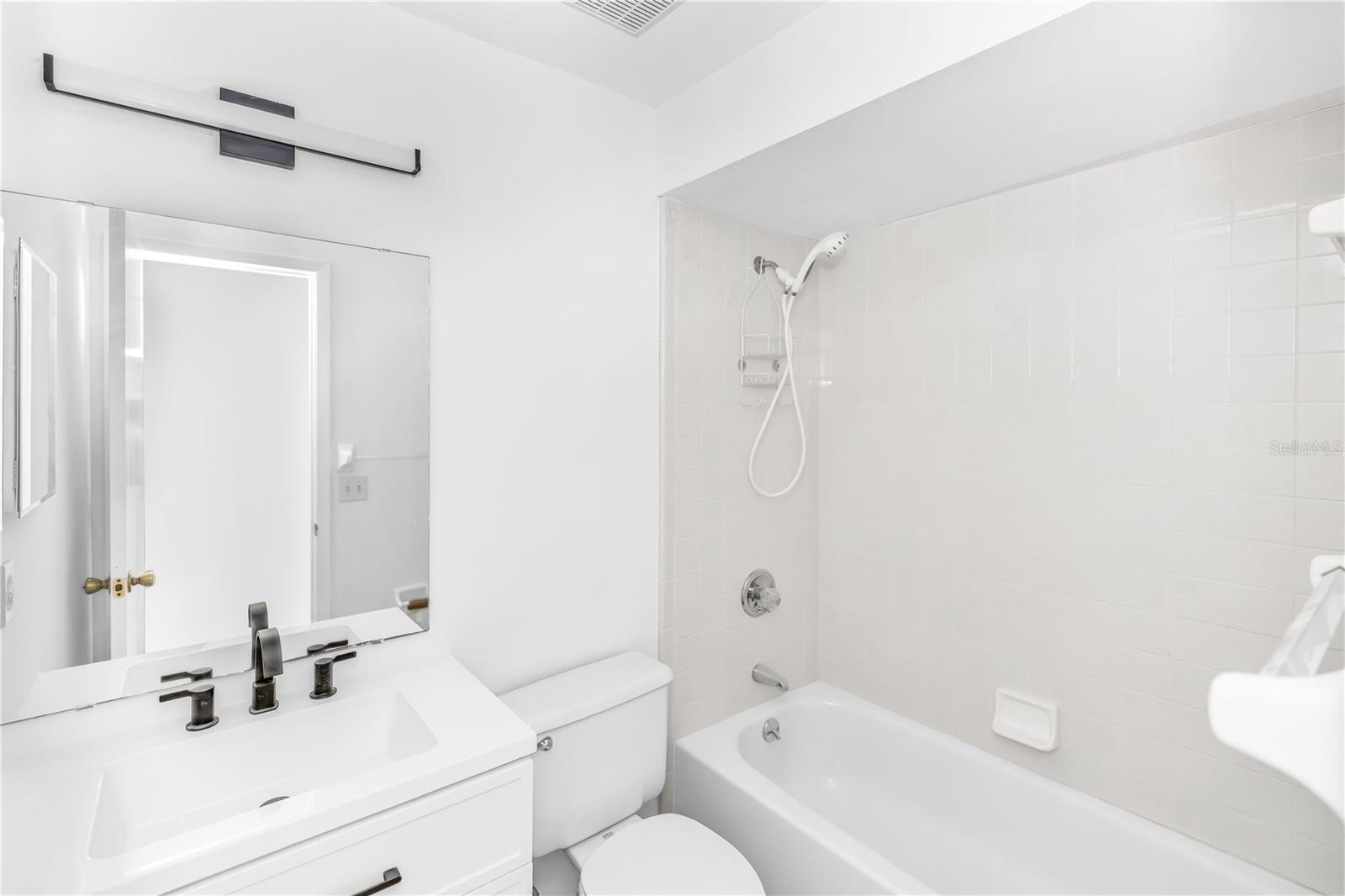 DELTONA LAKES UNIT 32 - Residential