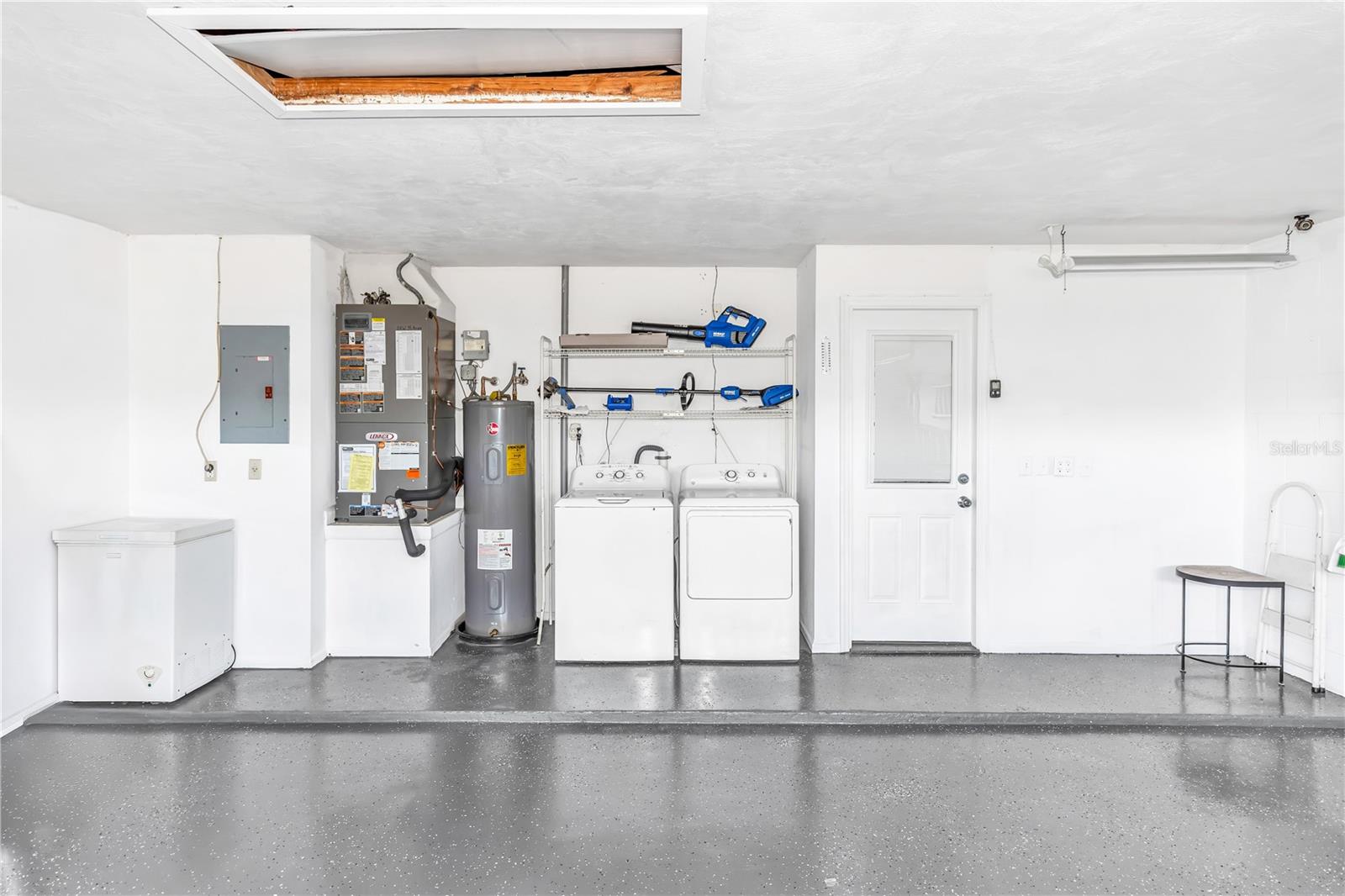 DELTONA LAKES UNIT 32 - Residential