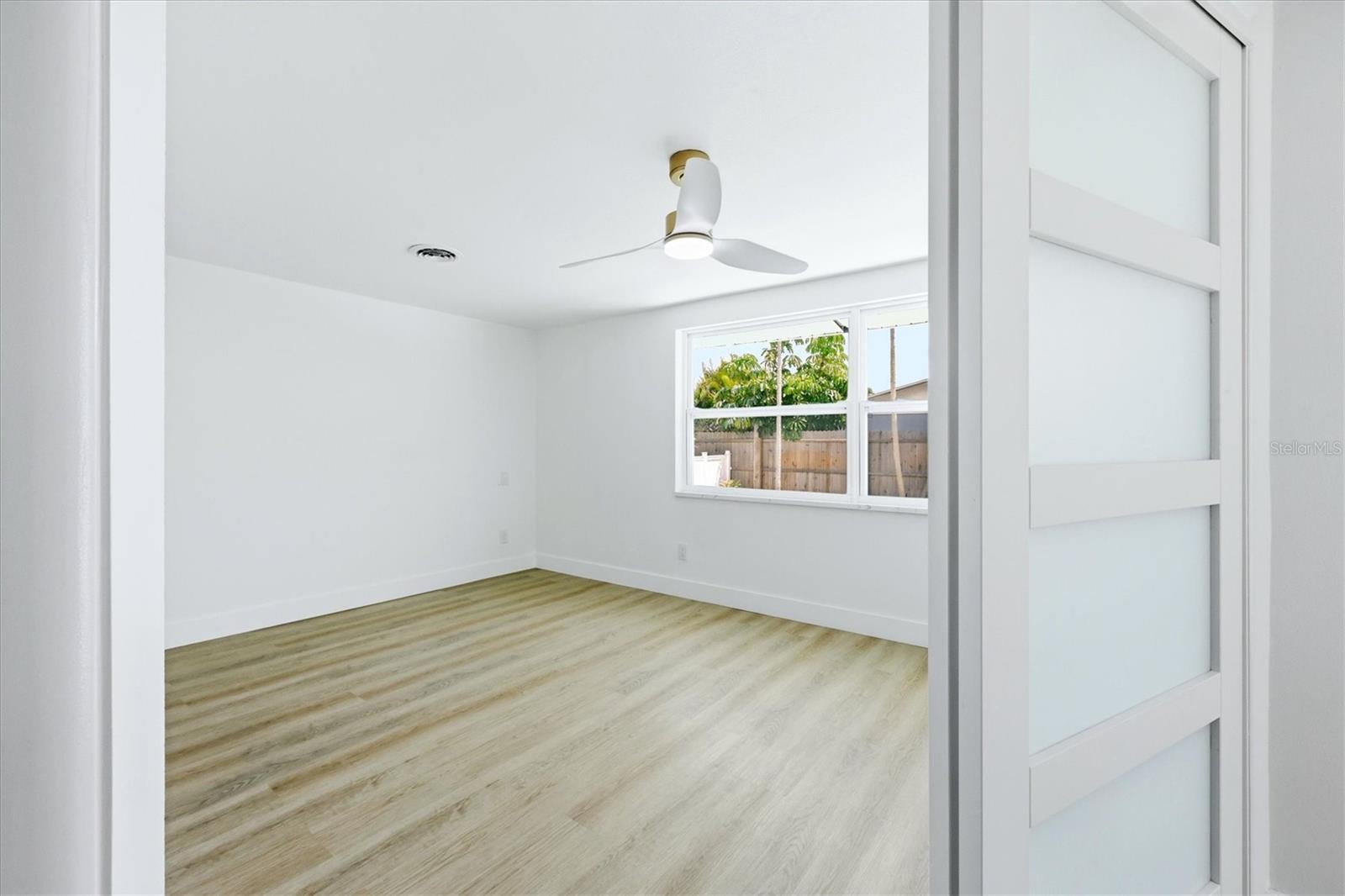 SOUTH VENICE - Residential