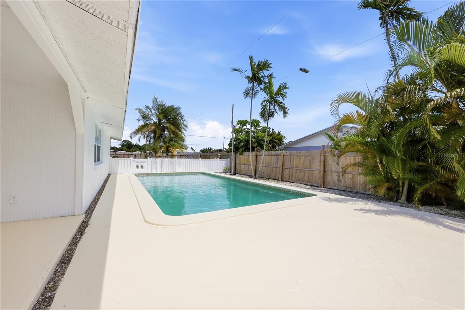 SOUTH VENICE - Residential