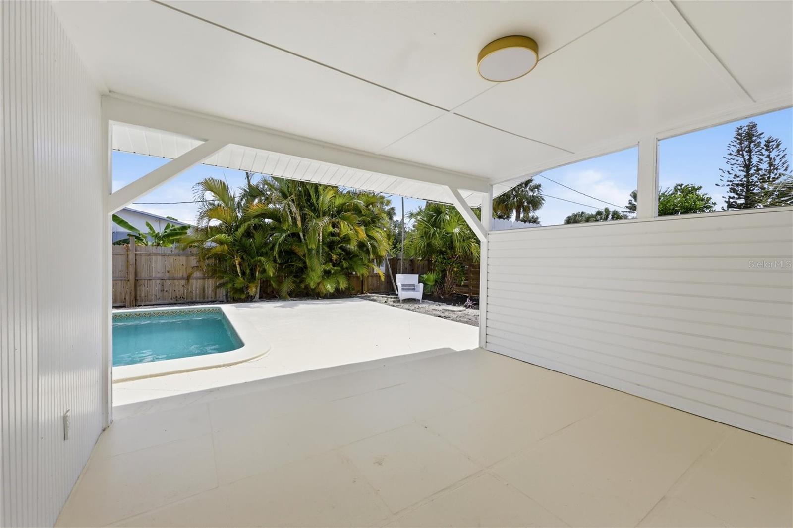 SOUTH VENICE - Residential