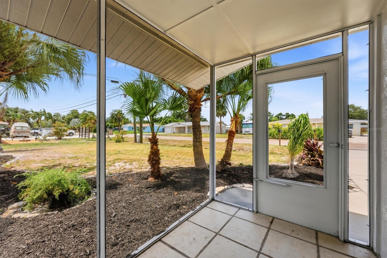 SOUTH VENICE - Residential