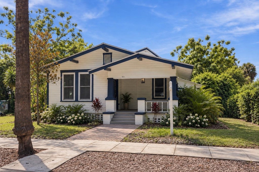 Photo of 511 E Frances Avenue, Tampa, FL 33602 (MLS # TB8551390)