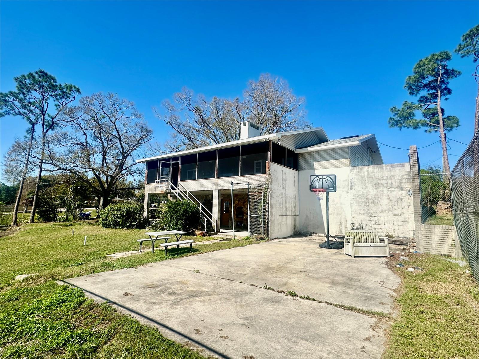 NOT IN A SUBDIVISION - Residential