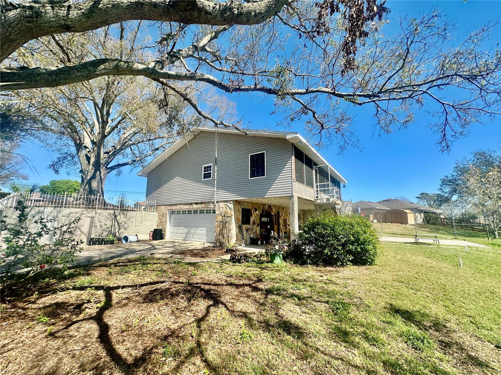NOT IN A SUBDIVISION - Residential