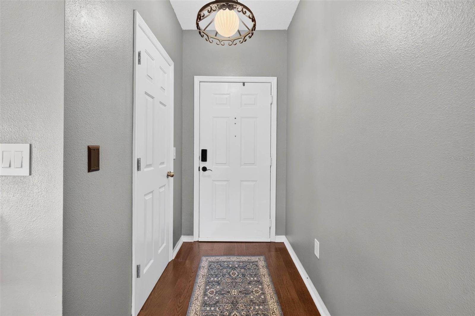 2010 E PALM AVENUE 14318