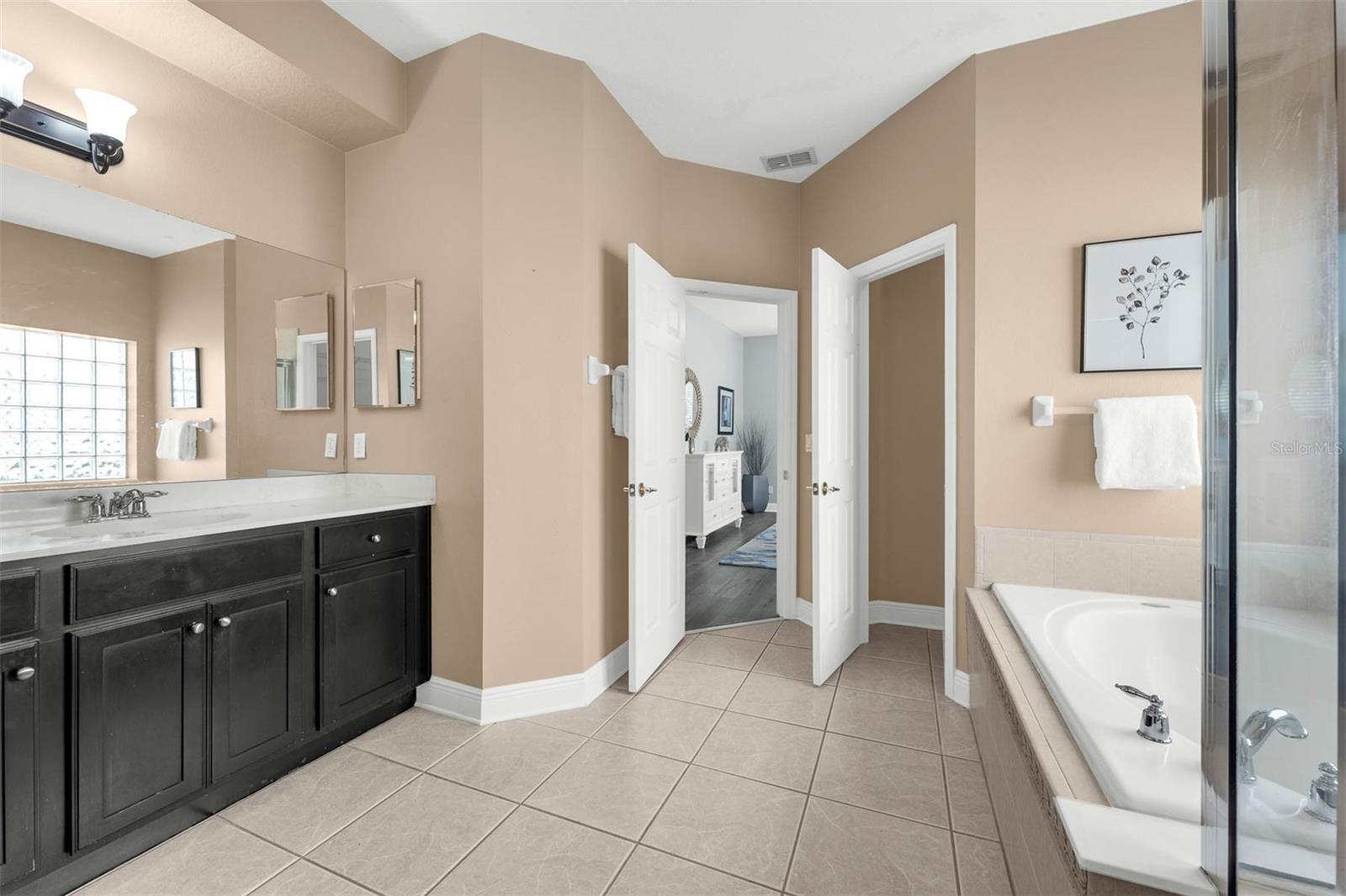 WEST POINT COMMONS - Residential