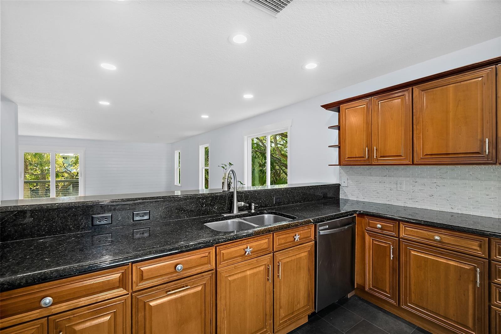 ATLANTA BEACH - Residential