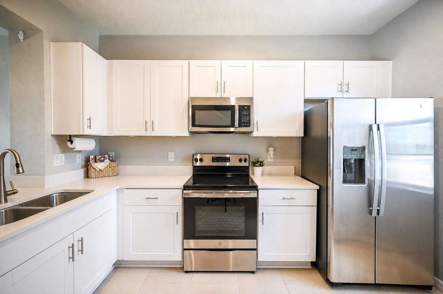 6130 FAIRMONT LANE