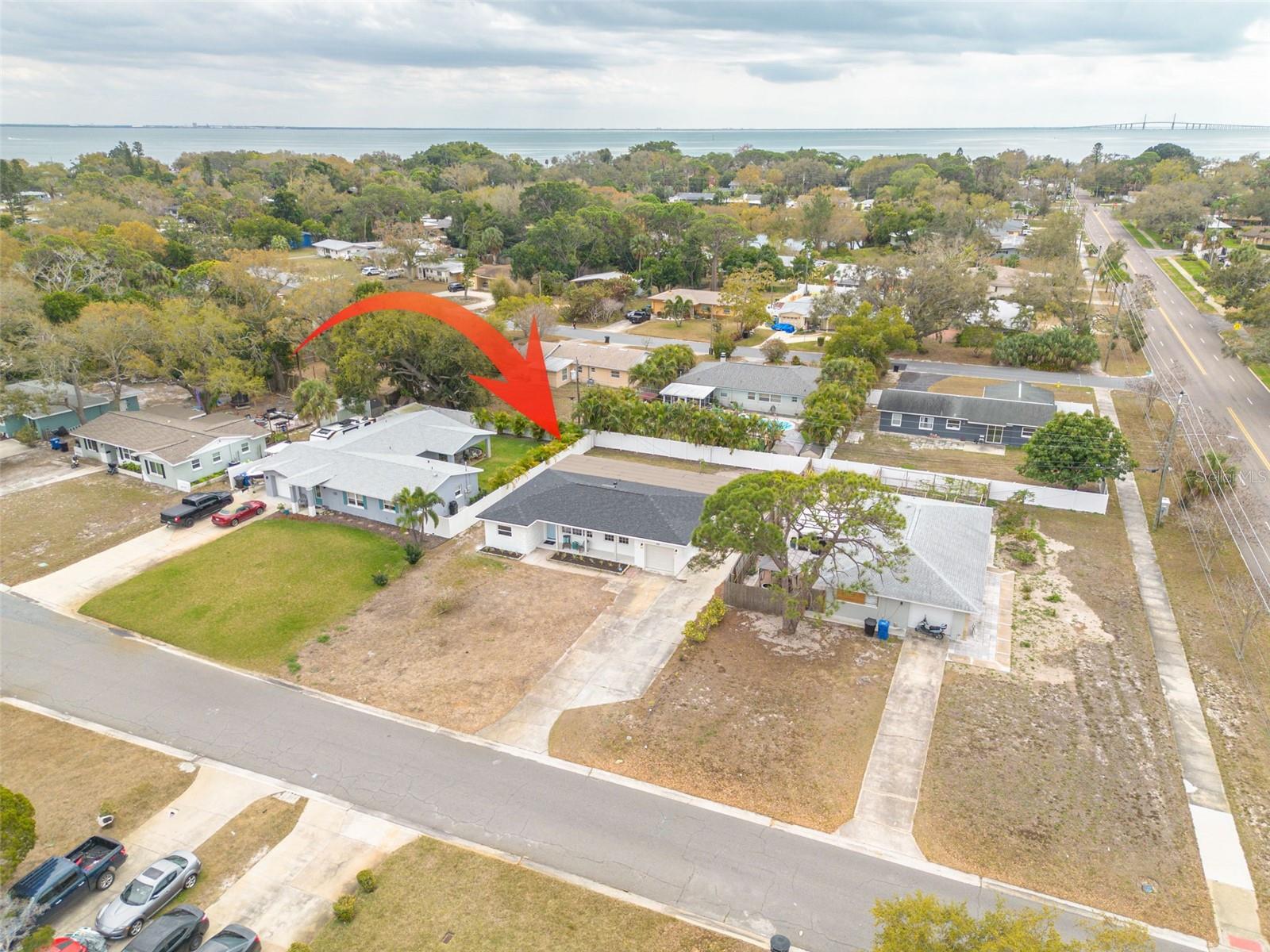 880 BAY VISTA BOULEVARD S