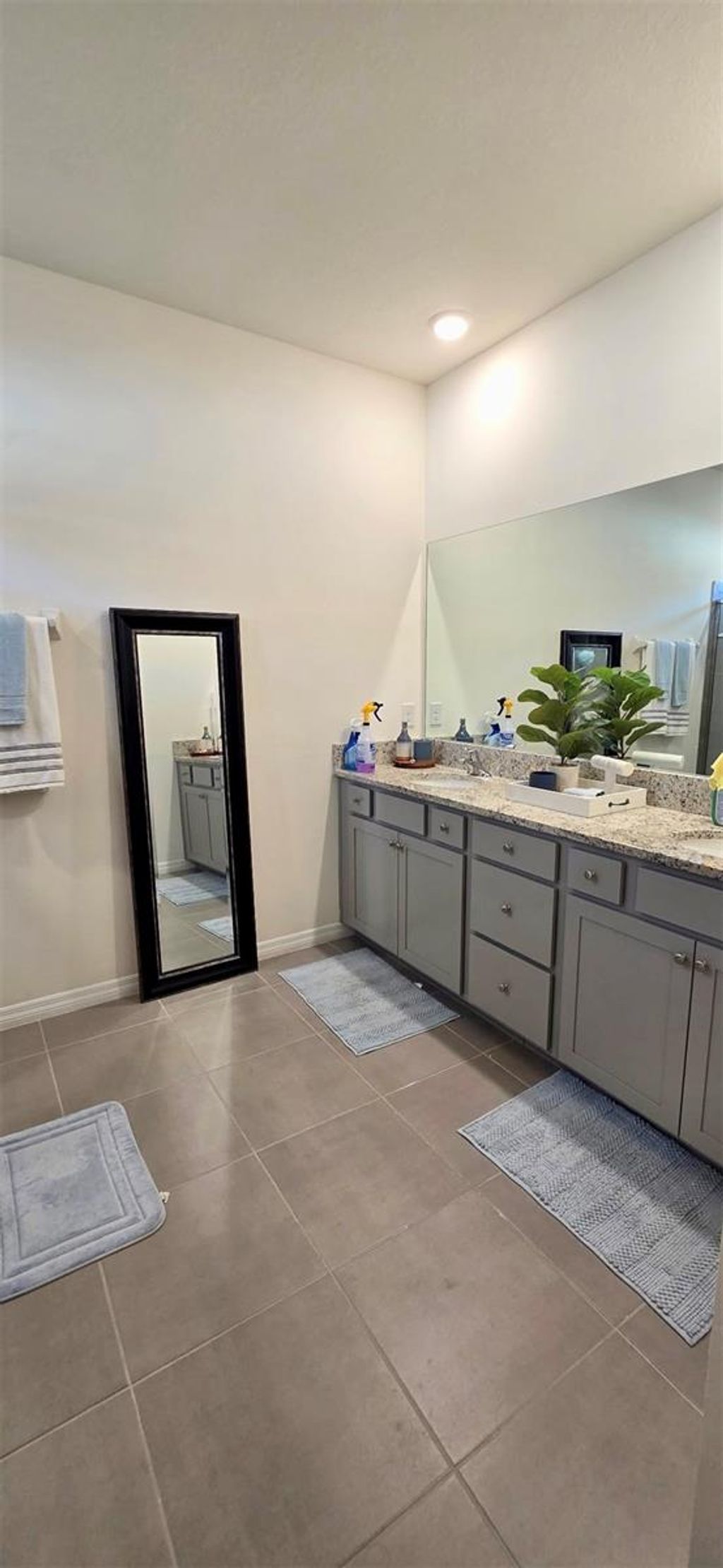 Photo of 5227 NW 46th Lane Rd, Ocala, FL 34482 (MLS # OM720261)