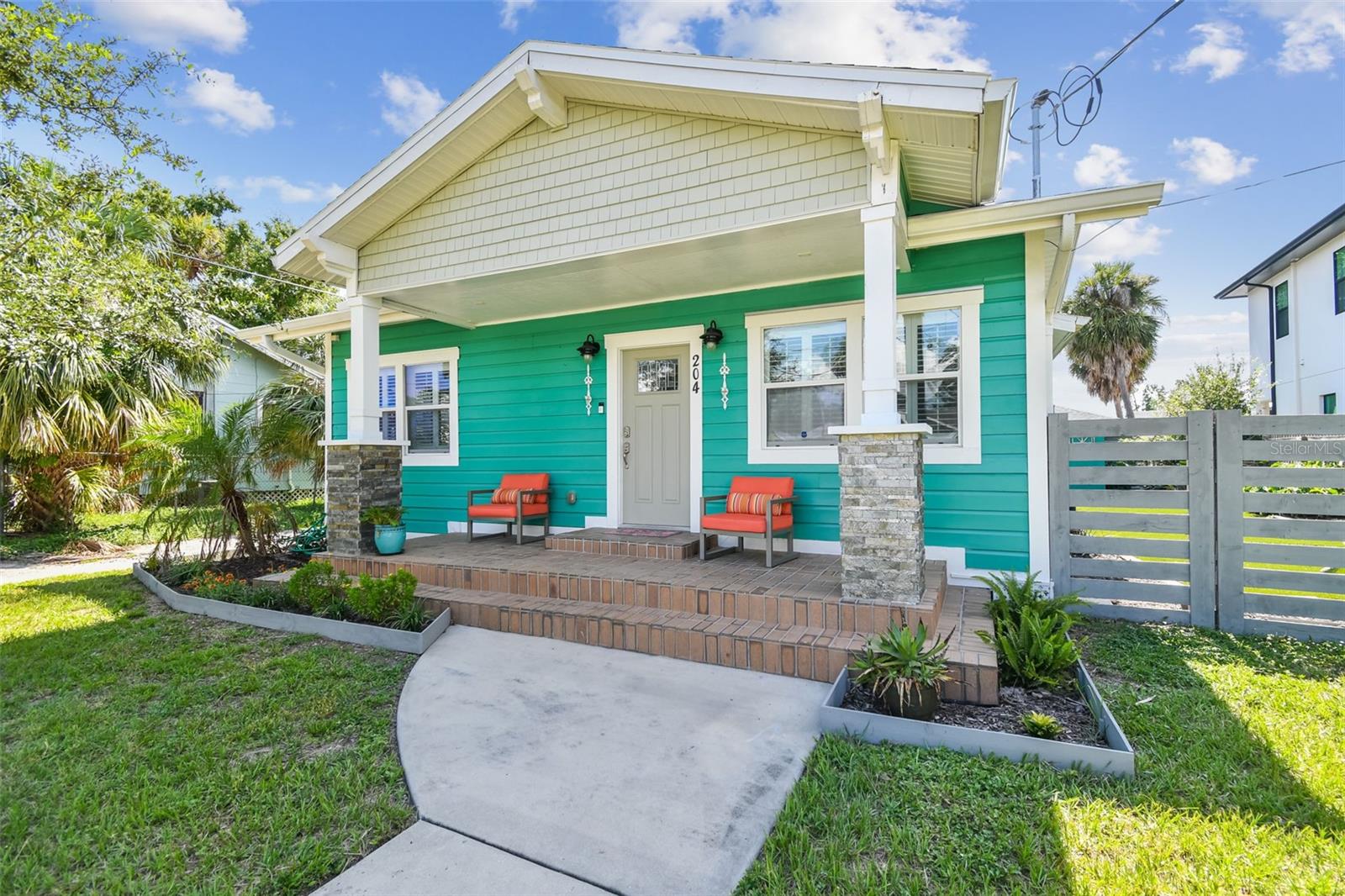 204 N TAMPANIA AVENUE