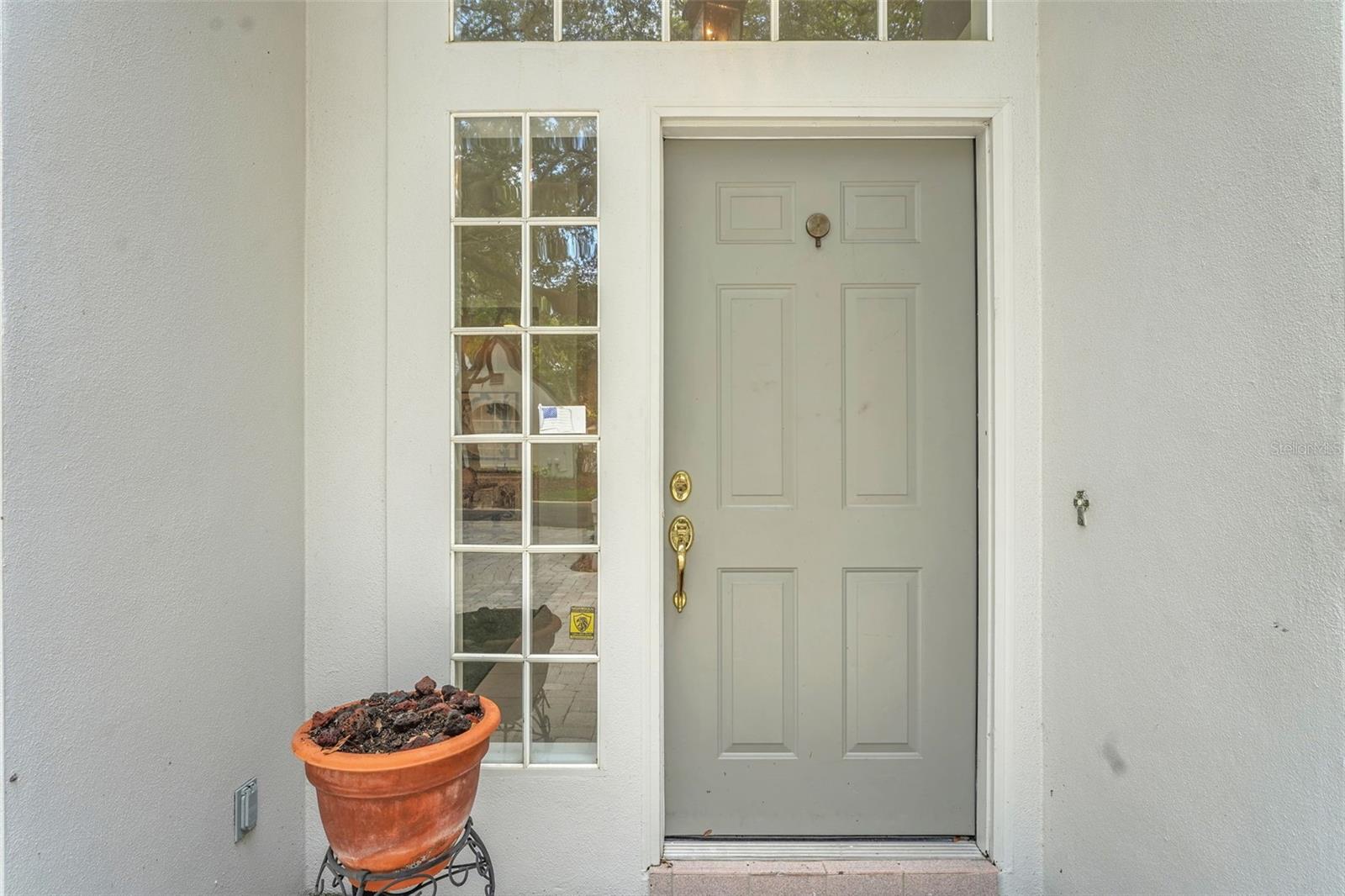 1208 BRAMPTON PLACE