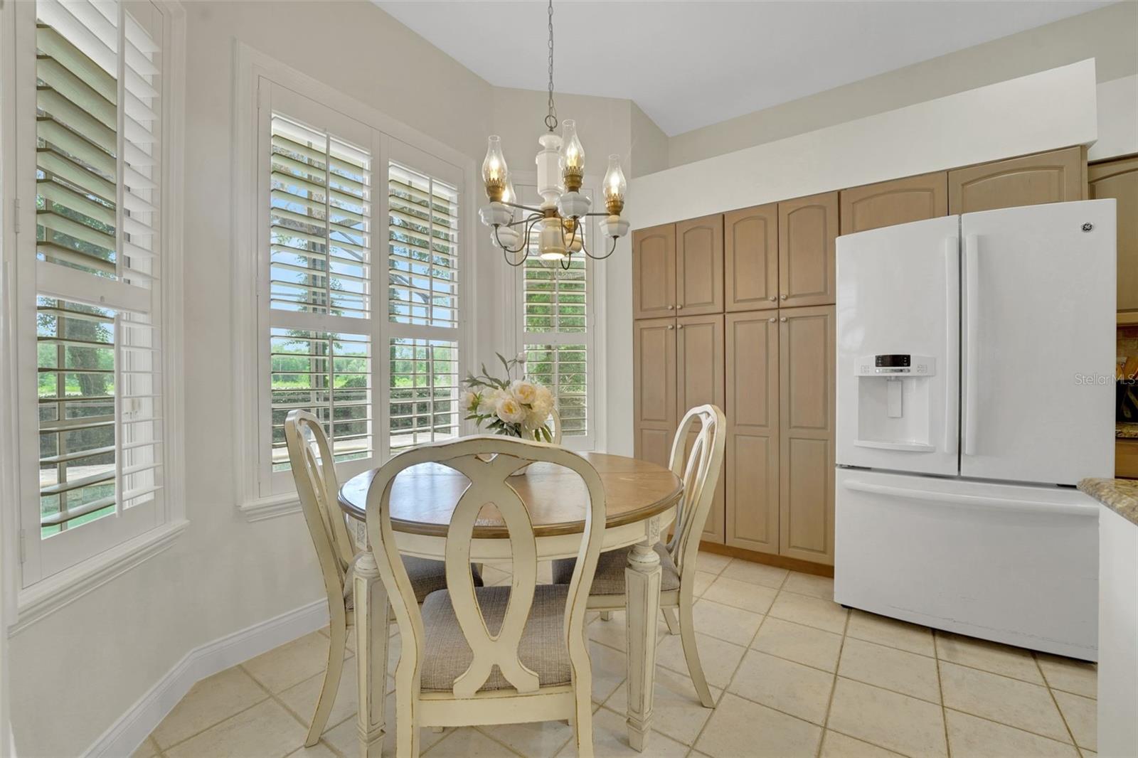 HEATHROW/BRAMPTON COVE - Residential