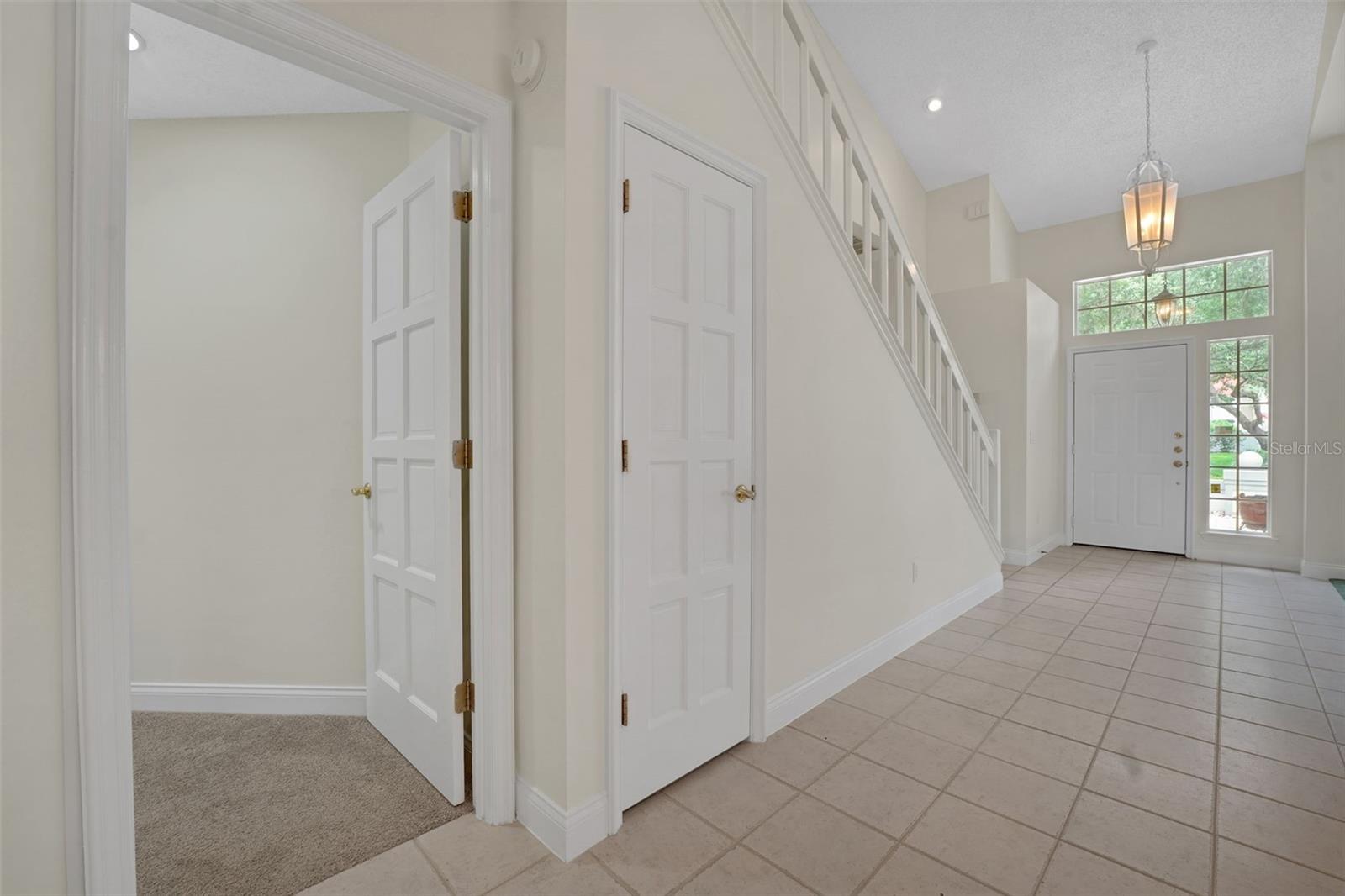 HEATHROW/BRAMPTON COVE - Residential
