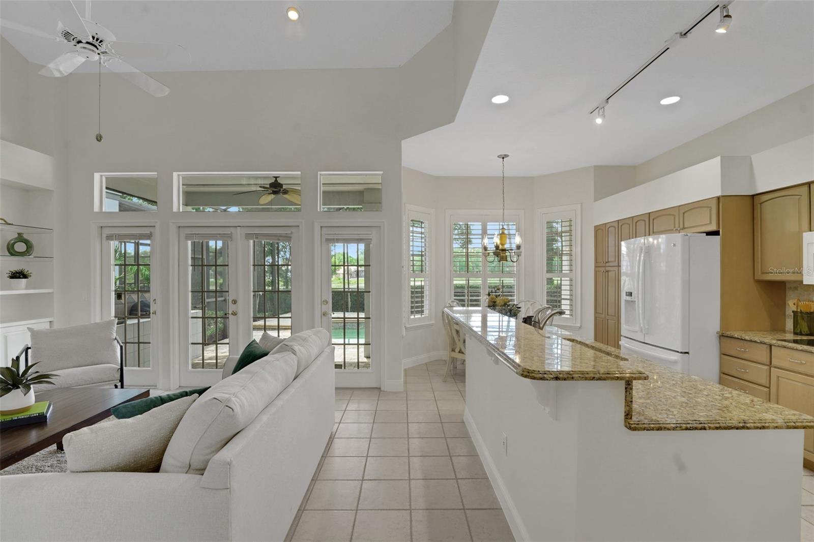 HEATHROW/BRAMPTON COVE - Residential