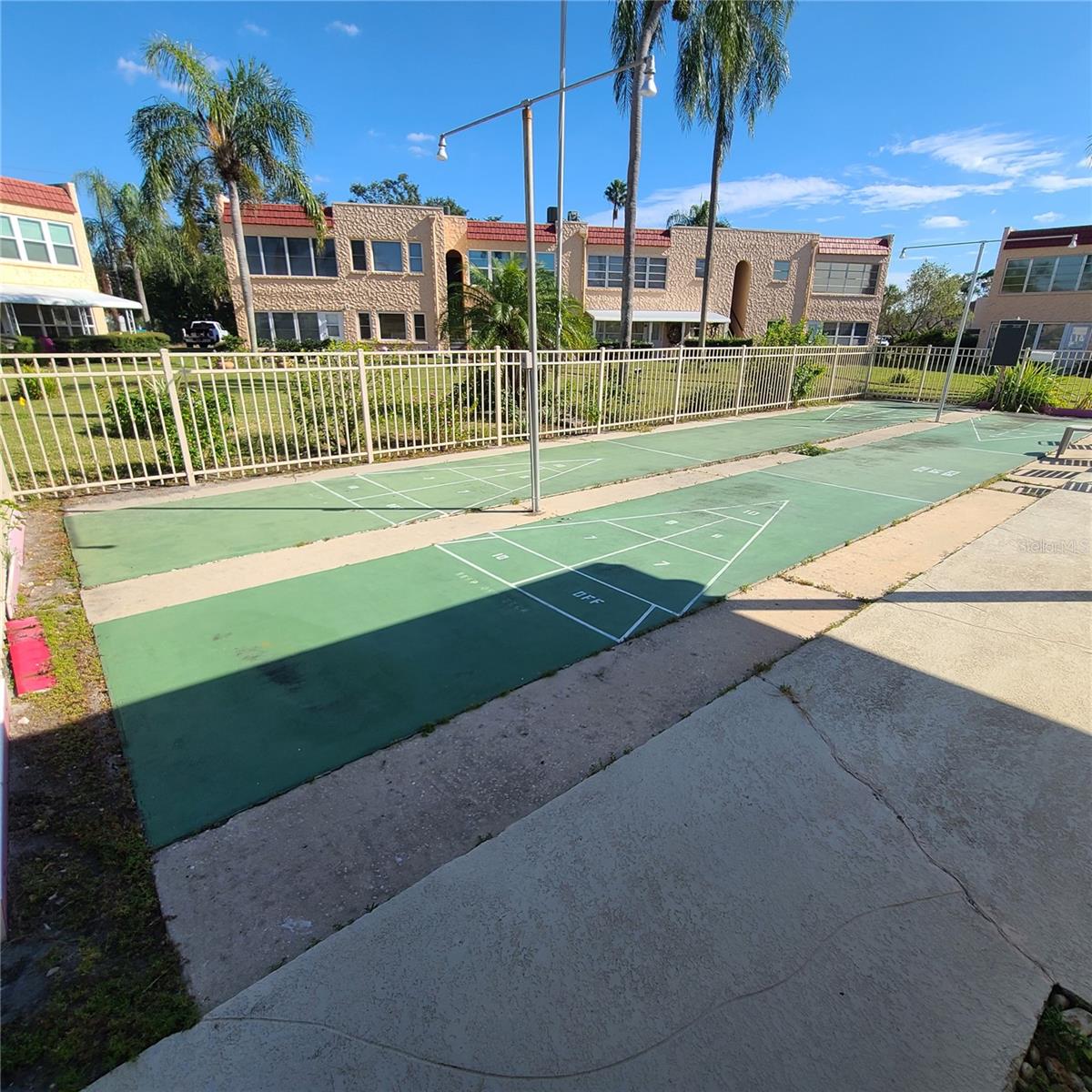 GARDENS THE CONDO - Residential