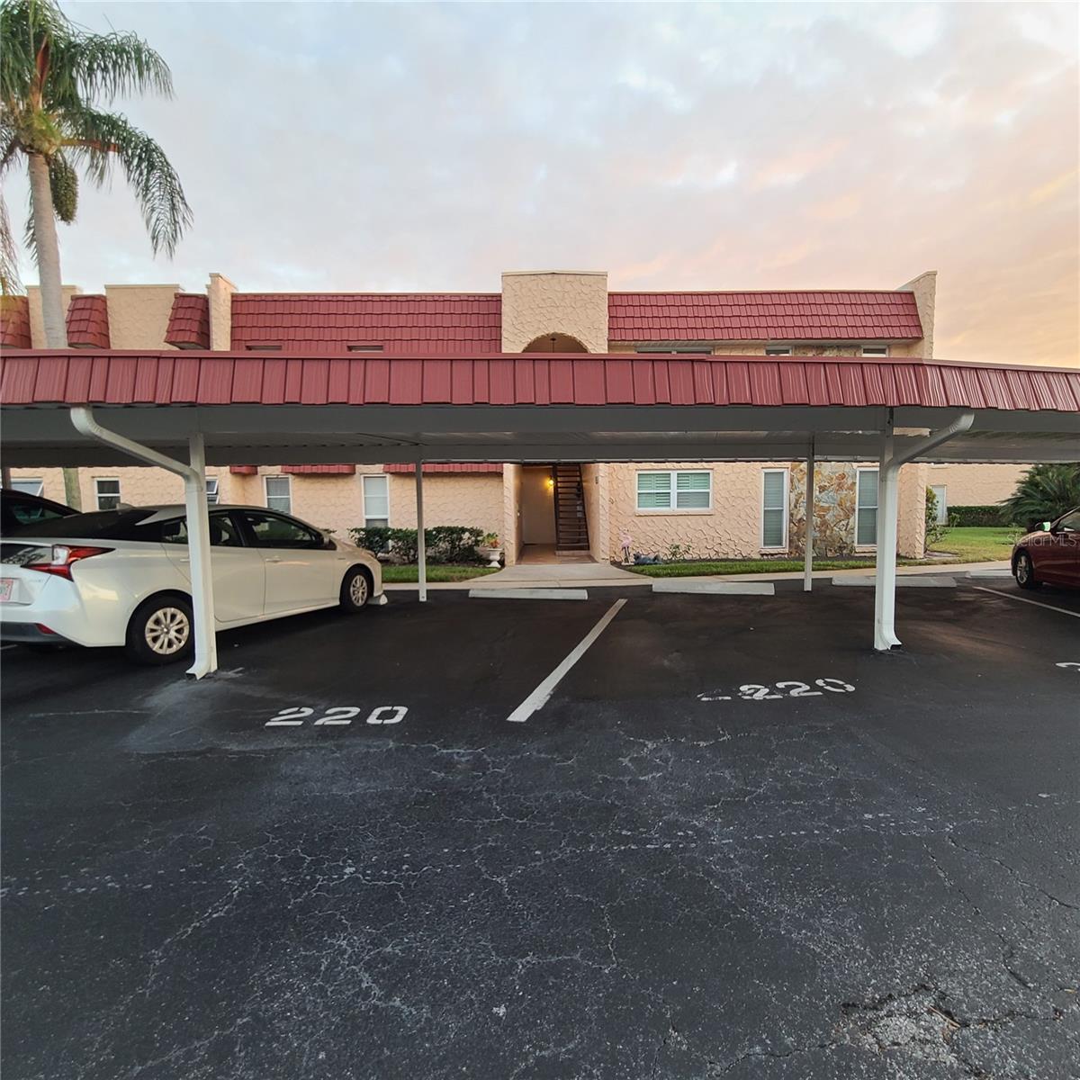 GARDENS THE CONDO - Residential