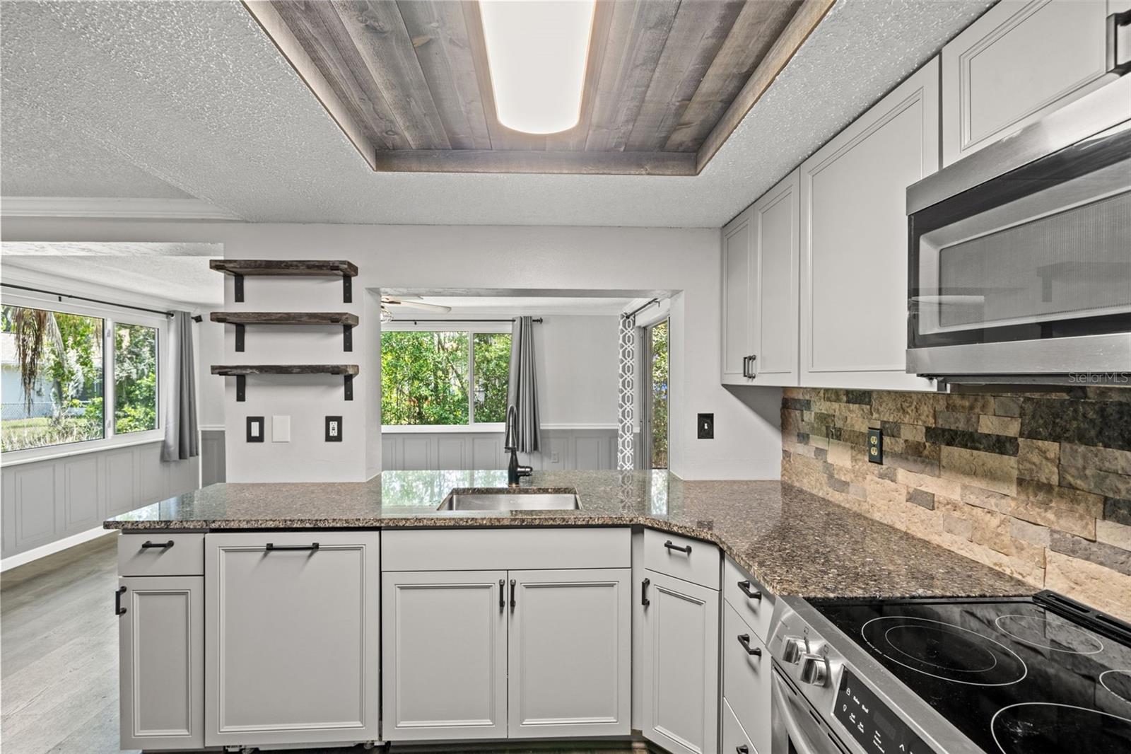 BEACON WOODS VILLAGE - Residential